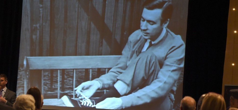rtehrani's tweet photo. Harvard Scientists Now Say Mr. Rogers Was Right: People Are Fundamentally Kind and Decent https://t.co/LfWDcCSpWl https://t.co/sw4n25NWLw