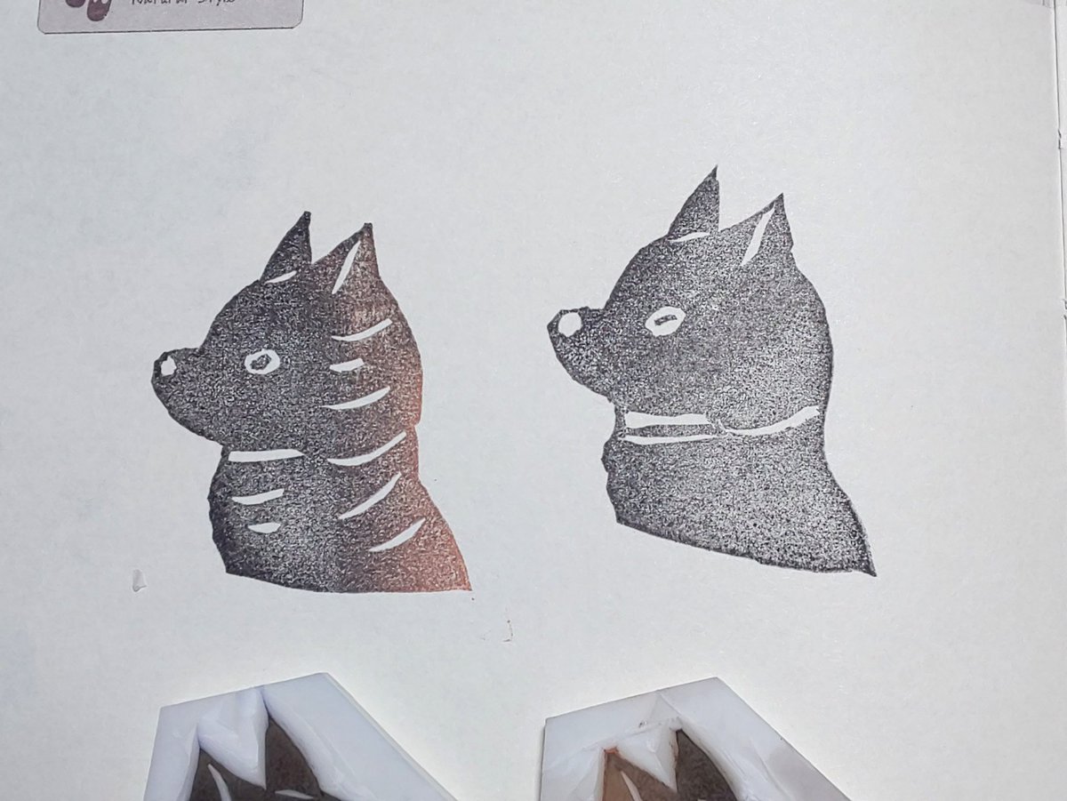 もも בטוויטר 個人使用として ももこの消しゴムはんこを作ってみた 犬うまく描けないので イラストレーターの真希ナルセ Gin2rou さんの 犬語レッスン帖 の中の銀ちゃんのイラストを参考にさせてもらいました