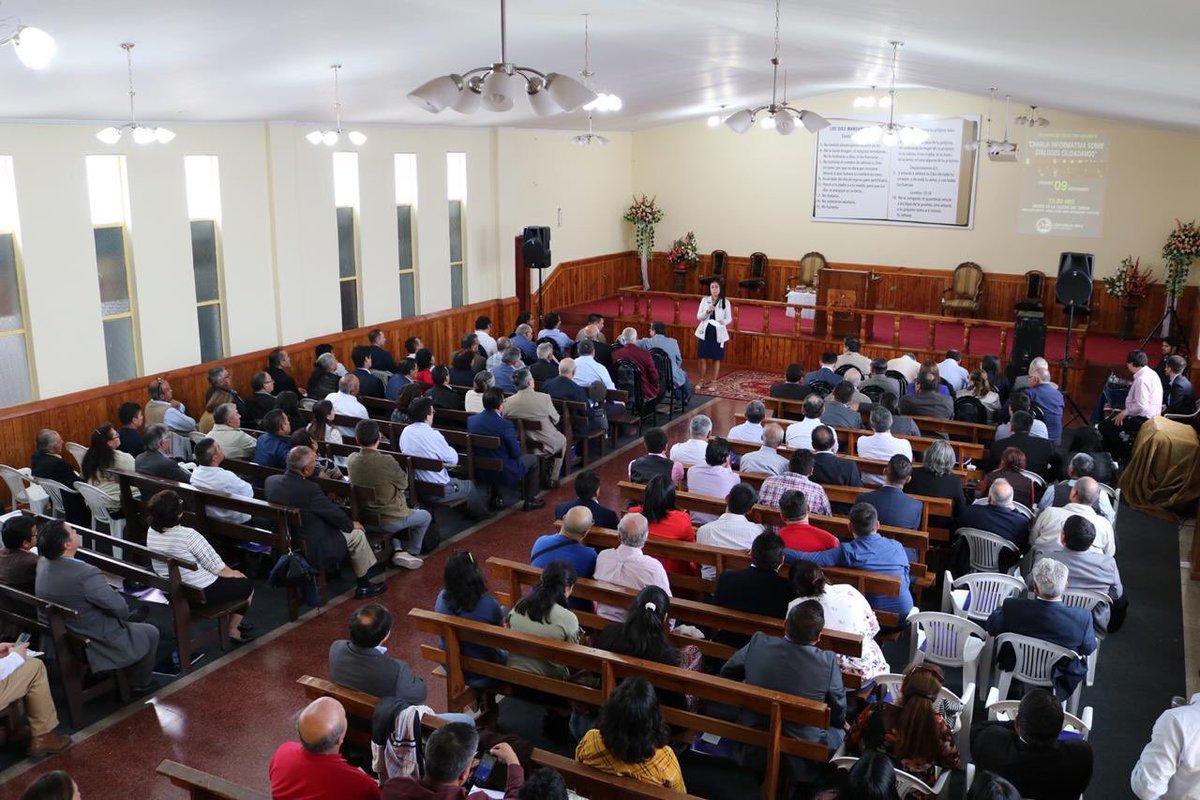 Participando en Masiva Convocatoria de líderes y pastores de la Region del Bio-Bio.
Gracias por la Invitación a nuestros pastores y amigos, sin duda un gran trabajo.