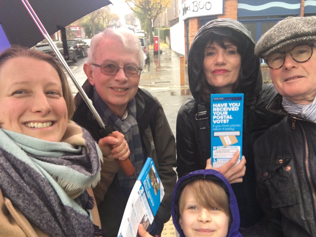 Out with @NorthcoteTories 4 fab local mum & Cllr @KimCaddy #GE2019 PCC 4 #Battersea. She👉successfully fought 2 save #LavenderHillPolice Station👉Opened new Workmatch office in Falcon Rd👉secured extra #NHS investment👉saved No19 bus👉fights 4 new rail links, >AirQuality & more.