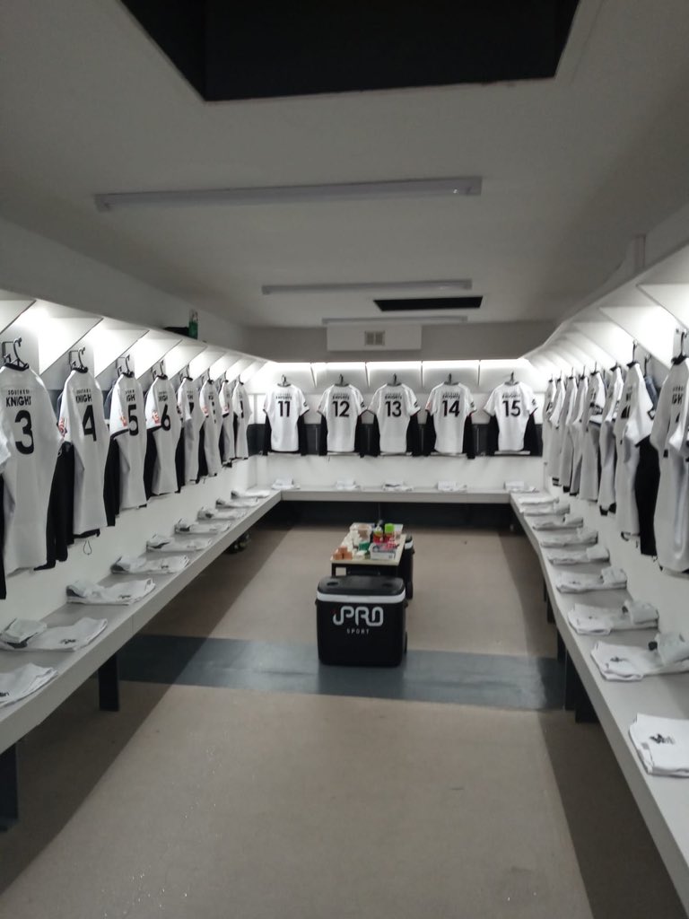 The calm before the storm! 

FOSROC @Super6Rugby round 3.

Southern Knights v <a href="/AyrshireBulls/">The Ayrshire Bulls</a> 

5.30pm under the floodlights at the Greenyards.

#FOSROCSuper6 #LegendsRise <a href="/iProHydrate/">iPRO Hydrate</a>