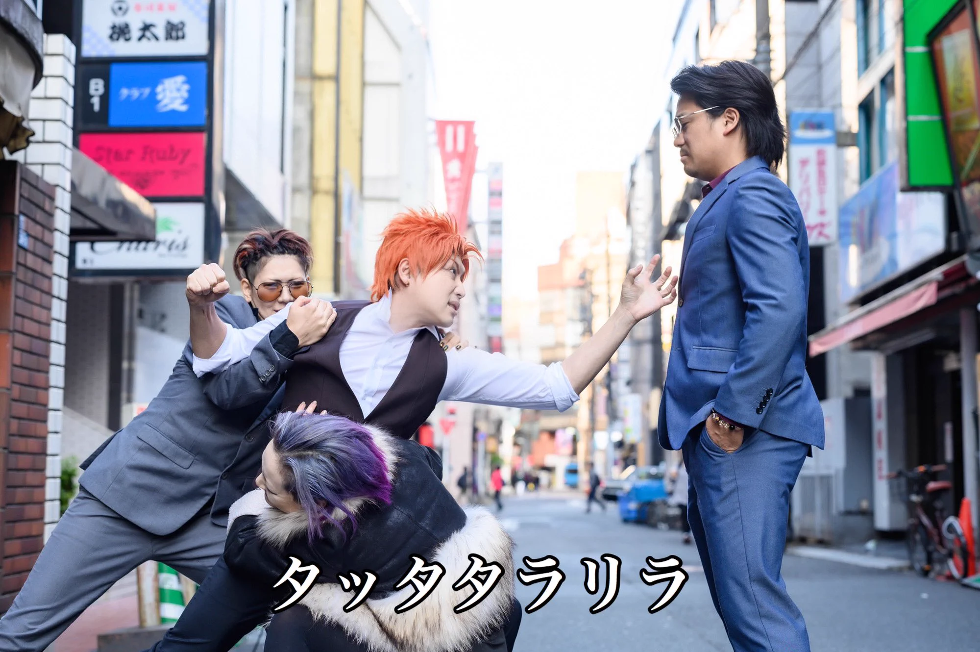 カラオケのあるある？「バグって曲とPVがかみ合わない」のコスプレwww