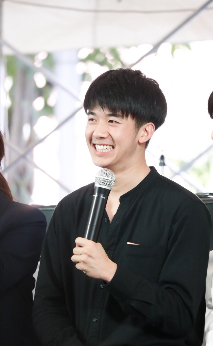 รุ่นพี่นี่เขาหล่อจังเลยนะคะ🥺
<a href="/safefyy/">safee</a> 
#ssafes 
#SWUcuteboy 
#SWUOPH2019