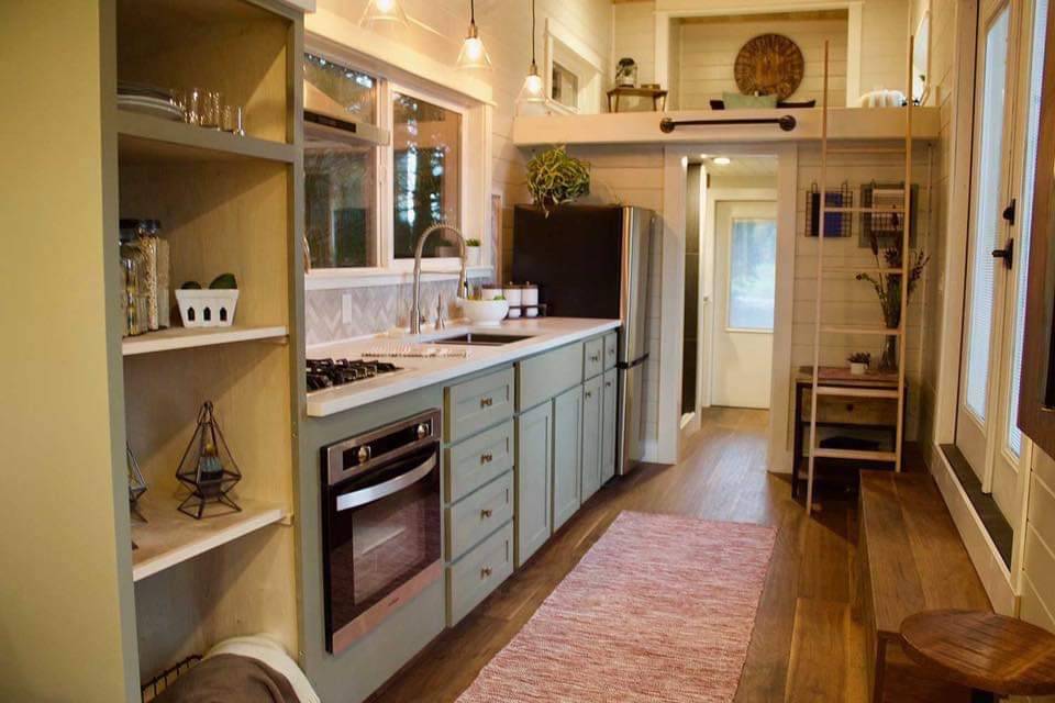 CampervanThe's tweet photo. Ultimate home on wheels 😍😍😍 https://t.co/iVRFs1XB5N