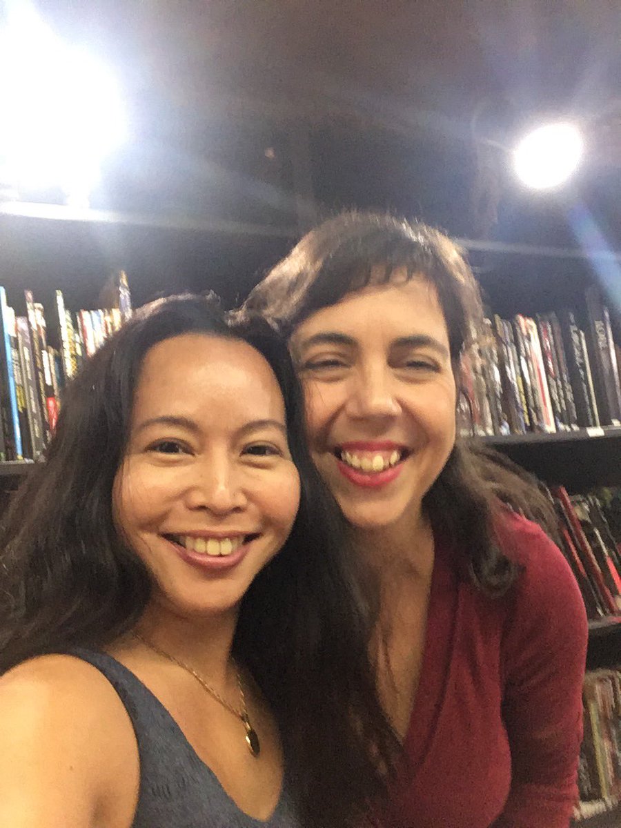ancientlyric's tweet photo. I made a wonderful new friend, and she gave a signed book! 😁💖😊🏛🎼🙏🌺🌈 https://t.co/f5SQoobdL7
