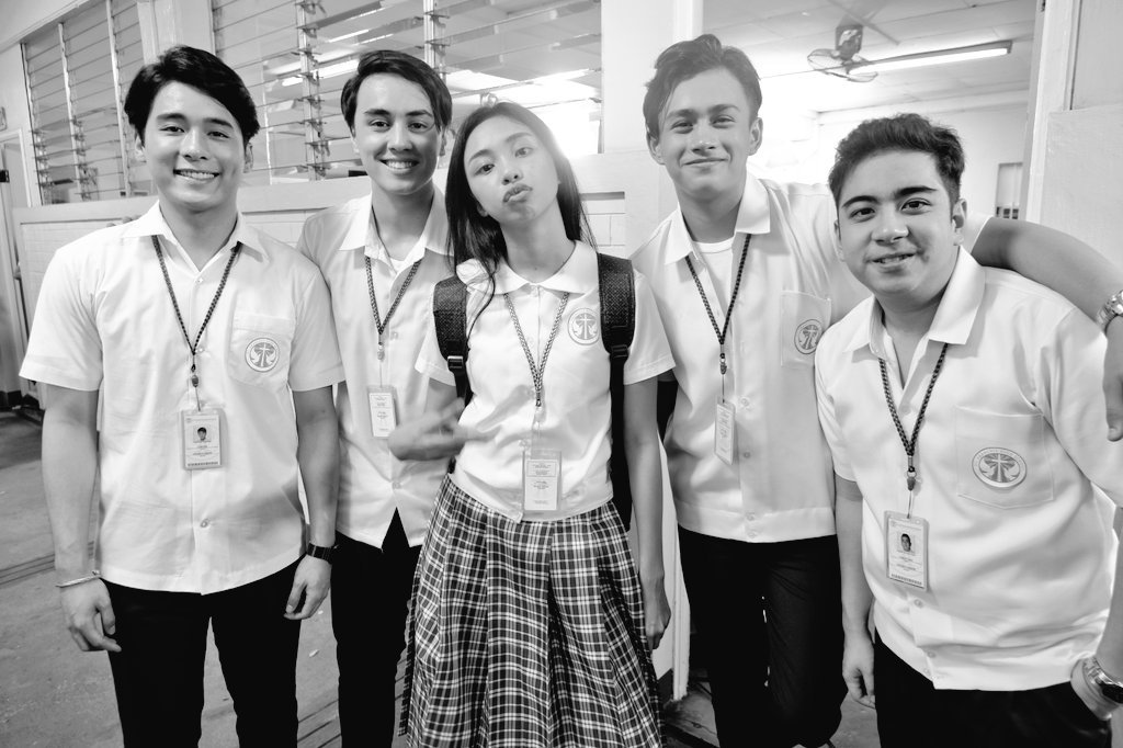 byxbuzz's tweet photo. The cast of the highly anticipated episode of MMK about the viral love story of Gab Sta. Ana &amp; Maxine Blanco. #MMKGabAndMax airs tonight starring Maymay Entrata @maymayentrata07 as Maxine &amp; Edward Barber @Barber_Edward_ as Gab https://t.co/q1CcLGtmUl