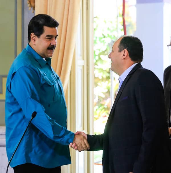 Programas_salud's tweet image. RT hugbelpsuv: Feliz cumpleaños querido hermano Presidente NicolasMaduro! Que Dios lo bendiga y le conceda muchos años más de vida, para seguir forjando la Patria de Bolívar y Chávez junto al pueblo.

#FelizCumpleañosNicolás #FelizCumpleanosPresidente