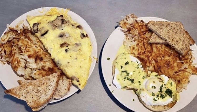 Comet Cafe tweet media