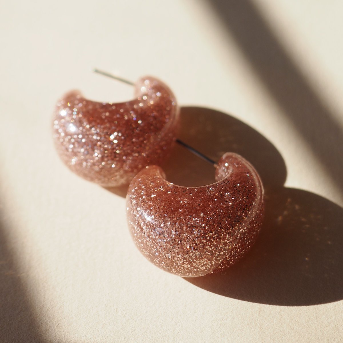 Rocksbox (@myrocksbox) on Twitter photo The holidays are the perfect excuse to add some glitter to your ear party. Who else needs these <a href="/katespadeny/">kate spade new york</a> stunners? ๐๐ The holidays are the perfect excuse to add some glitter to your ear party. Who else needs these <a href="/katespadeny/">kate spade new york</a> stunners? ๐๐