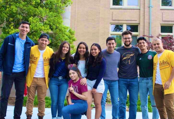 We are BACK and better than ever! The 2019-2020 year has flown by so here are a few highlights of our executive board and comunidad. #migente