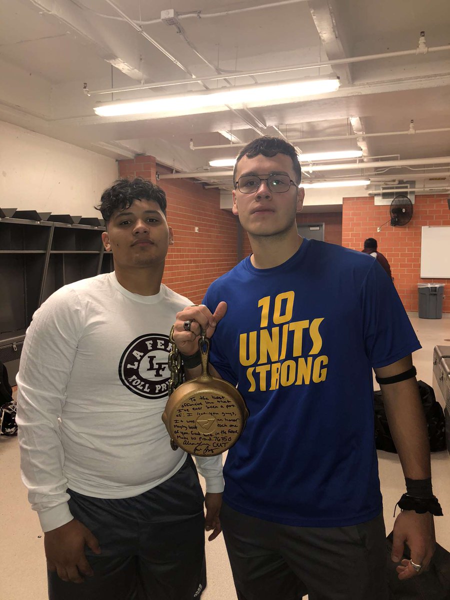 Passing down the famous Pancake Chain. "To the best offensive line I've ever been a part of; I love you guys. It was an honor playing beside each one of you. Good luck in the future. Make us proud. 76 &amp; 50 out."❤
