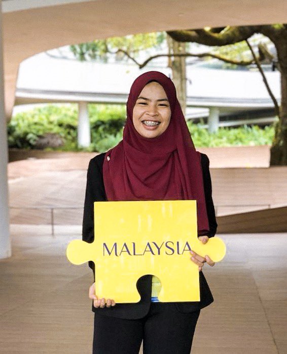 19. Husna  @husna_yusoff97 from  @HeriotWattUni Malaysia who started her own green project/company from scratch on  #biodegradable plastics and straws! Read about her amazing journey on our FB page!
