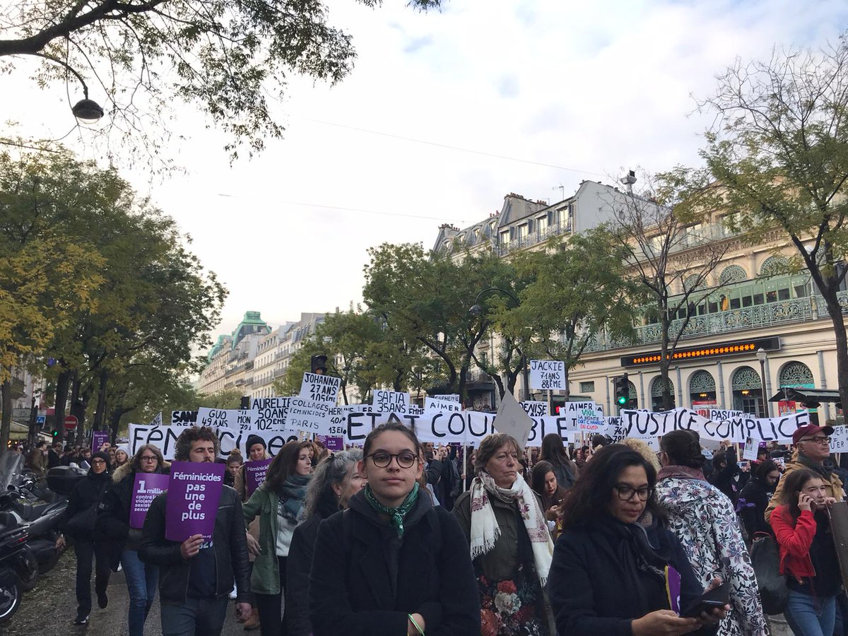 AFFJwomen's tweet photo. L'AFFJ a marché aujourd'hui contre les violences faites aux femmes. https://t.co/Rxfq8Y7OJs