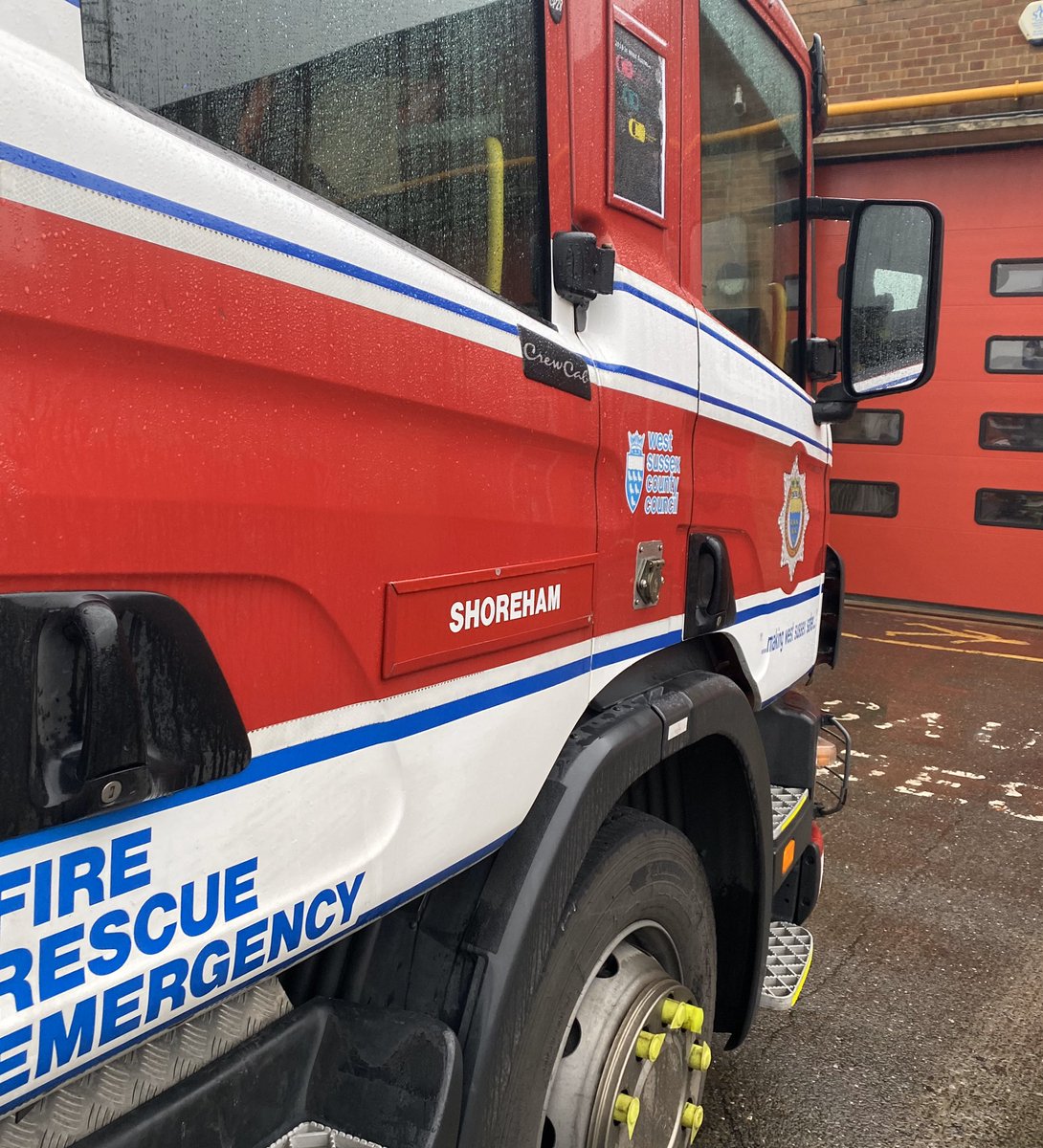 crocks01's tweet image. Supporting @ShorehamFire RDS with crewing today. 1 Fire Call 🚒 and along with some training and preparation work for my 6 Month CM EOPA this week. #rds #wsfrs #crewmanager