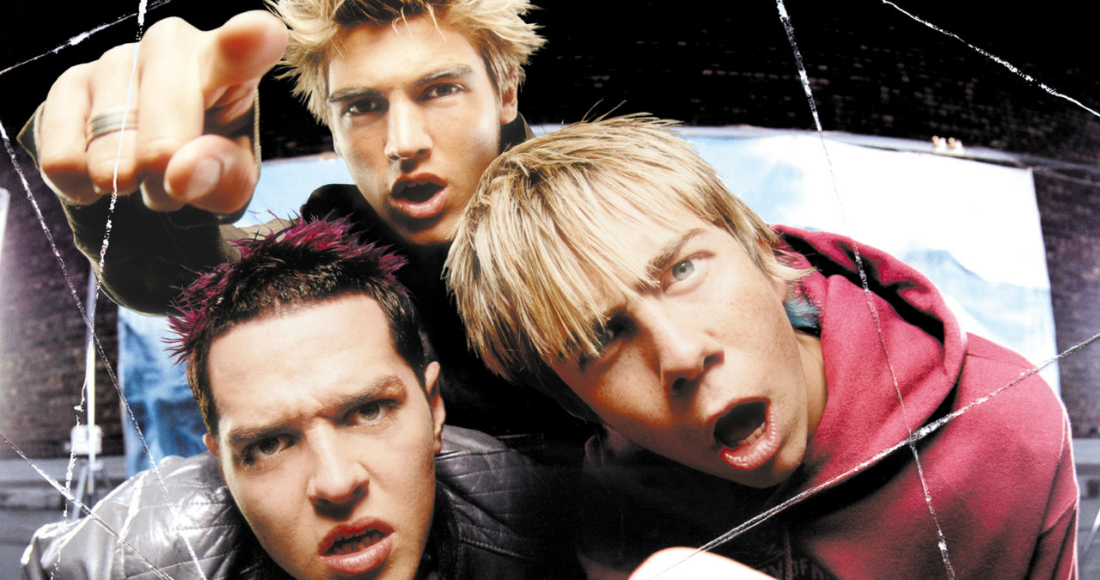 Glad they Crashed The Wedding, it’s better than regretting! @Busted were Number 1 today in 2003. See the full Top 40 from that week. https://t.co/R5zCtr4K6Z https://t.co/OJUchYDlxE