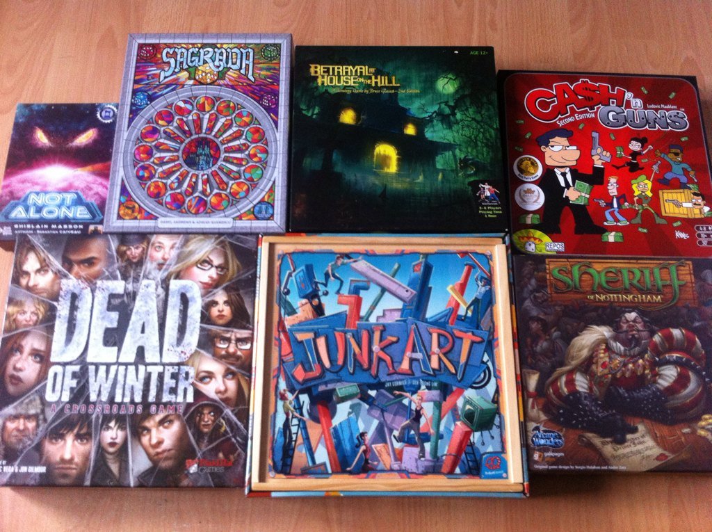 JoaLoft's tweet photo. It's been ages since I've brought them to the table, but we're playing - some of - these wonderful #boardgames tonight with friends!

#DeadOfWinter
#Sagrada
#CashAndGuns
#SheriffofNottingham
#BetrayalAtHouseOnTheHill
#JunkArt
#NotAlone https://t.co/zkMifzmjEn