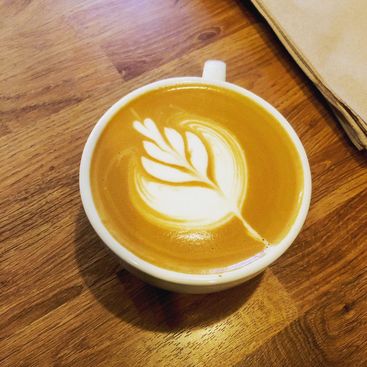 When was the last time you had a good #latte 🤔 . Try ours - love it 😍 or #itsfree @icoffeeclub . #finallyrealcoffee #italiancoffee #lattee #latteart #shepherdsbushmarket
