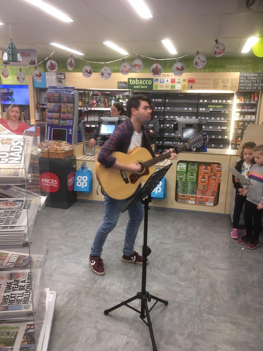 Darren Kay tweet media