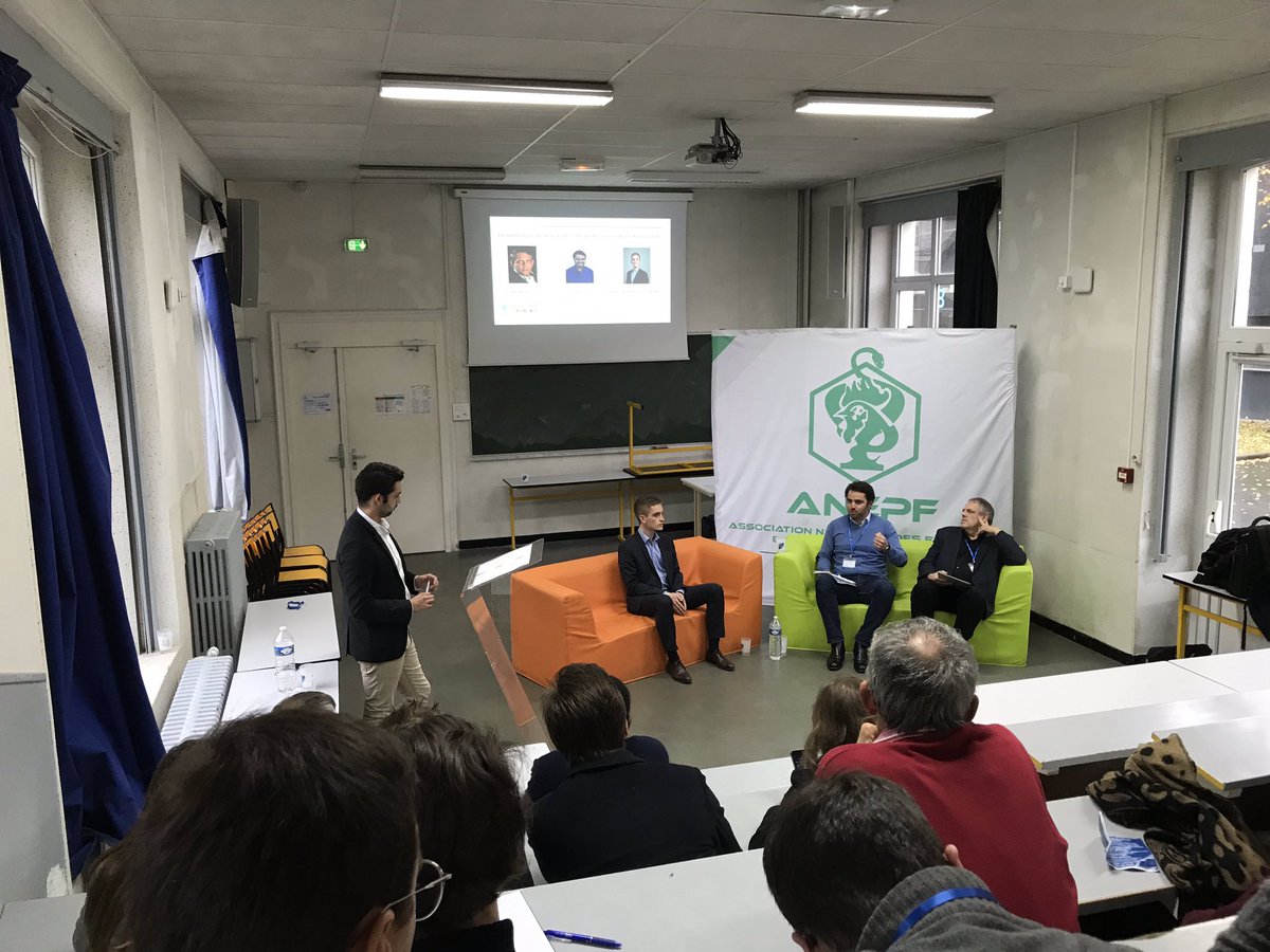 Lea_DeGunten's tweet photo. Le 1er séminaire #NumericAction à @Angers touche à sa fin avec une table ronde sur l’utilisation du numérique pour favoriser l’#interprofessionnalité en milieu rural 🤝
Avec
🔸@Gautier_ANEPF
🔸Camille Flotté, pharmacien
🔸Michel Barth, président d’Enoving https://t.co/kep74EvnFw