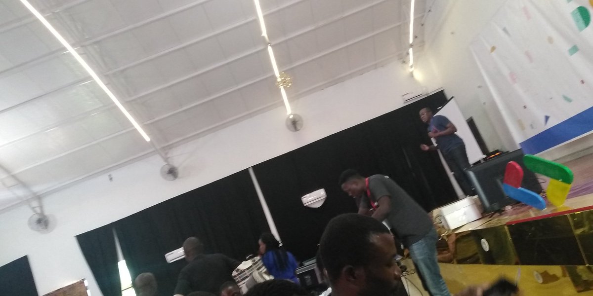 Sir_enjoy1's tweet image. Is coming to an end !!! Let's share the fun, Networking and more we gonna blast
#DevFestBauchi 
#DevFeststories 

@gdgbauchi @sarki247