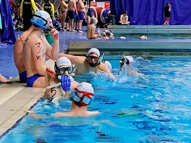 West Wickham A poolside at BOA Nautilus competition 2019 🏊🏻‍♂️🏊🏻‍♀️🏑
.
.
.
#RoadToTheGold #nautilus2019 #pondsforgesheffield #pondsforge #nautilus #GbUWH #Hockey
#UWH #UnderWaterHockey #BOA ift.tt/35uGhi9