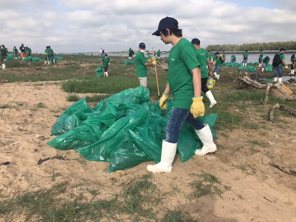 apenzzi's tweet photo. Segunda Jornada de limpieza en la desembocadura del Arroyo Mburicaó, iniciativa del #MADES y apoyada por varias instituciones públicas y privadas...♻️♻️ #YoLimpioPy y #RevivePy

Más de 500 voluntarios 🚶🏼‍♂️🚶🏽‍♀️🚶🏽‍♀️🚶🏼‍♂️🚶🏽‍♀️🚶🏼‍♂️🚶🏽‍♀️🚶🏼‍♂️🚶🏽‍♀️🚶🏼‍♂️🚶🏽‍♀️🚶🏼‍♂️🚶🏽‍♀️🚶🏼‍♂️🚶🏽‍♀️ https://t.co/S5bg6BDv1G