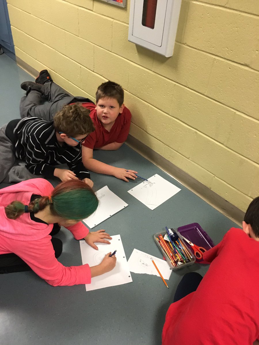 4Htek4's tweet photo. Literacy every where! https://t.co/h1KGHywMGl