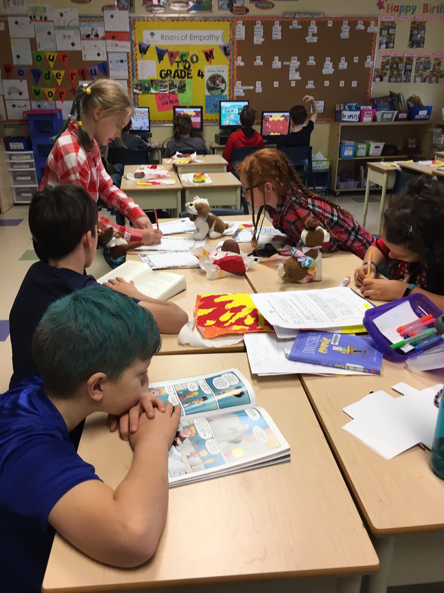 4Htek4's tweet photo. Literacy every where! https://t.co/h1KGHywMGl