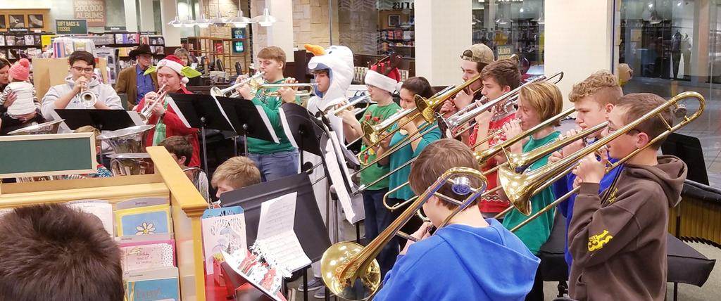 Kicking off the Maple River holiday season at Barnes &amp; Noble, 9-11am today!