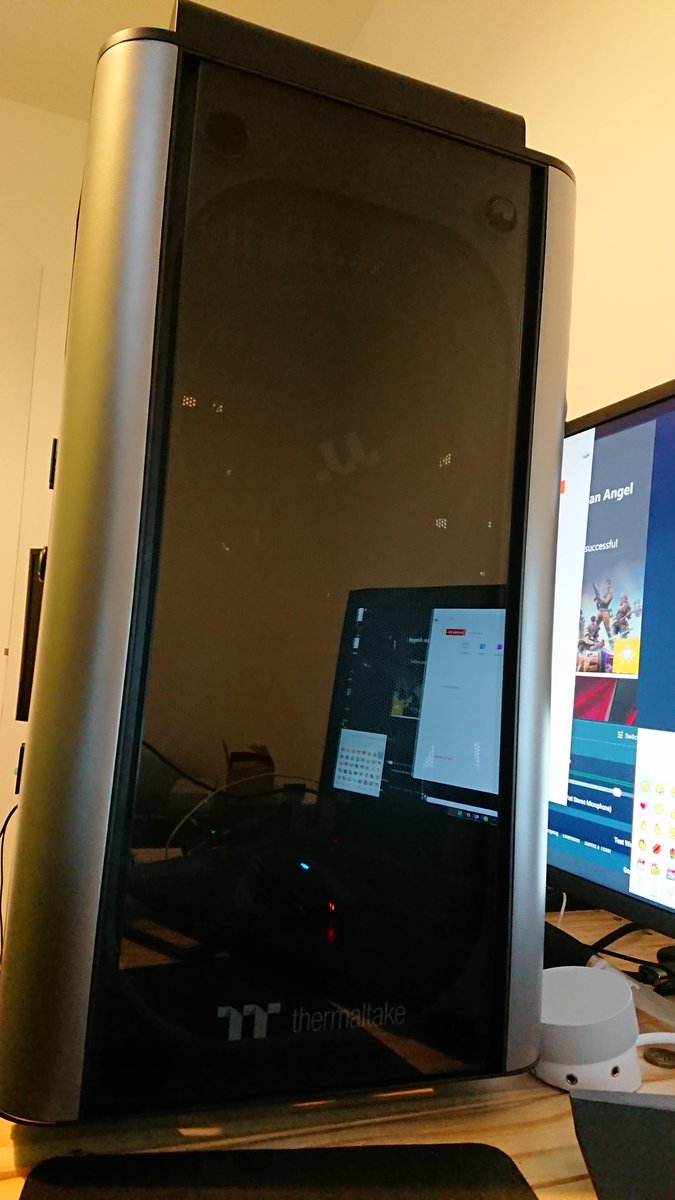 wade_w_watts's tweet photo. The monumental beast has taken shape π Assembly in 3 weeks! #ProjectBeast #OneShotGaming #ThermalTake #RepublicOfGamers https://t.co/1dliI7tFus