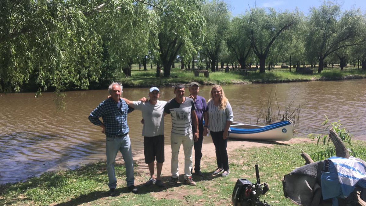 MunicipioCdeA's tweet photo. En el día de hoy recibimos al grupo de caza y pesca en nuestro Balneario Municipal para poder llevar a cabo el proyecto. Invitaron a profesionales especializados en análisis de ríos, de la ciudad de Junin y Capital Federal.
#MasProyectos #MasFuturo #MasPorNuestroAmbiente https://t.co/RoH31aYaYF