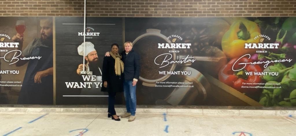 Fivevalleys_'s tweet photo. Are you an Artisan producer 🧀🍞🥩🥕🧅🍷🍺??? If so we want to speak to you about the launch of our brand new indoor market launching early 2020. For more information email dionne.moore@fivevalleysstroud.co.uk 😀 https://t.co/Lsar01VEhg