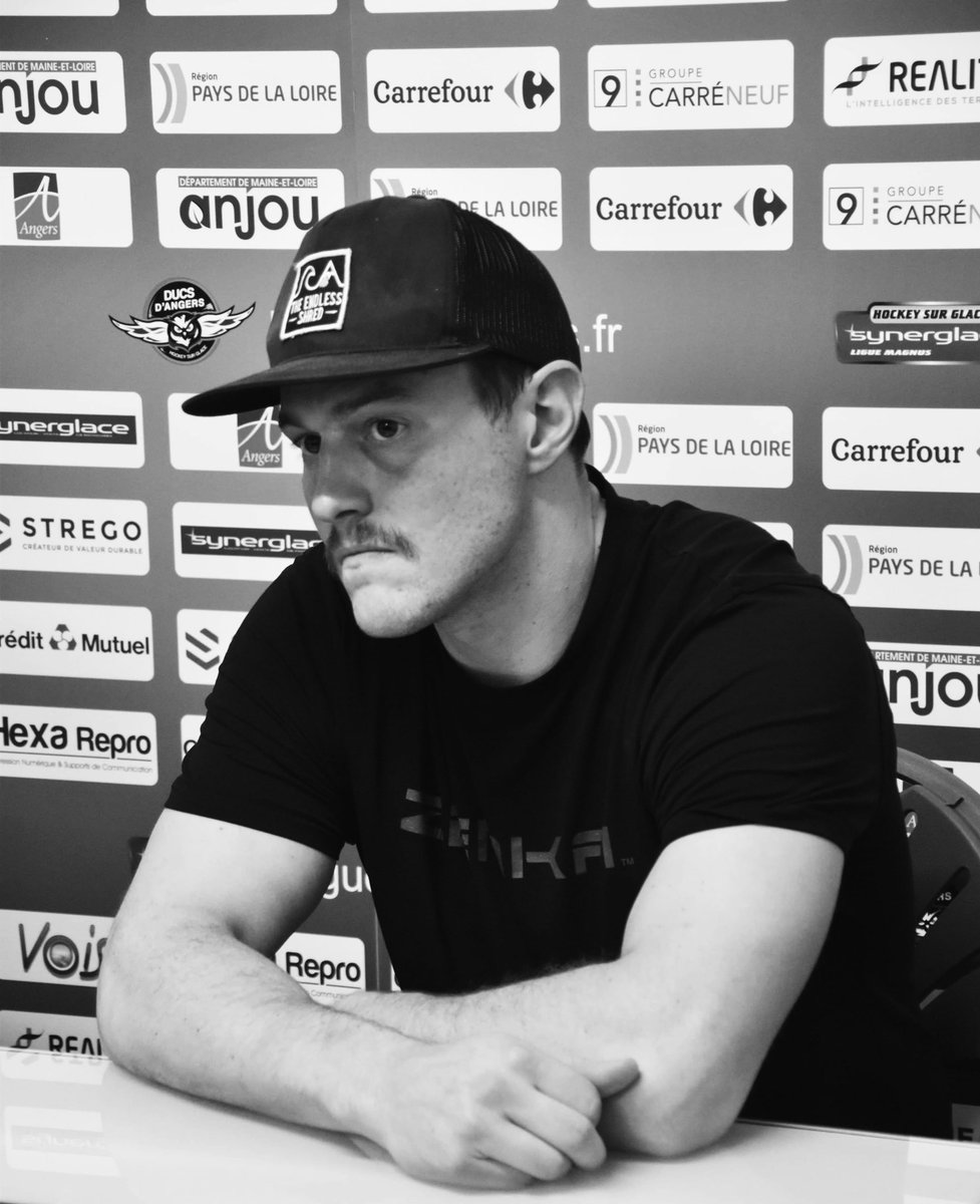 🎙 | Conférence de presse  

Connor Hardowa se confie sur son match :

« It feels good to score and to win at home »
«  Ça fait du bien de marquer et de gagner à la maison » ⚡️

#SLMHockey #SportAngers #LaDalleAngevine #GoDucsGo