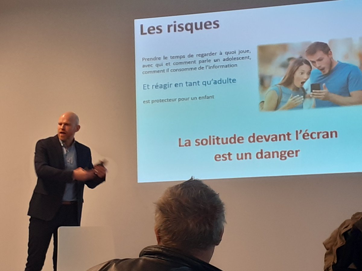 Le harcèlement scolaire et le #Cyberharcelement on en parle avec <a href="/EpeIdf/">EPE IDF</a> et <a href="/eenfance/">e-Enfance/3018</a> à la médiathèque #francoisesagan