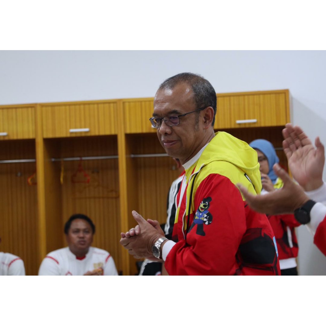 KEMENPORA_RI's tweet photo. Selain sukses menjadi tuan rumah penyelenggara ASFC, Indonesia juga berhasil mencetak generasi emas pesepak bola tanah air. Selamat Timnas U-18, pemuda harapan bagi sepak bola indonesia di masa depan, bersatu dan taklukan dunia!

#IndonesiaJuara
#Kemenpora
#PemudaMajuOlahragaJaya https://t.co/5AwYe9pLiL