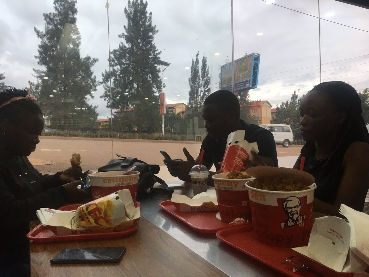 NodeGroupOnline's tweet photo. It’s finger lickin’ goood. Guys you should grab this bucket before this offer ends.
#57KFCBucket https://t.co/fUiACVWpaF
