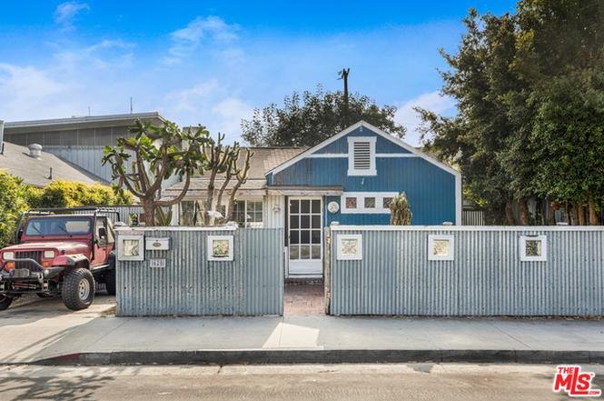 And no, not every home is a contemporary manse. There's also a healthy selection of quant but expensive though impossibly cool cottages for sale too.