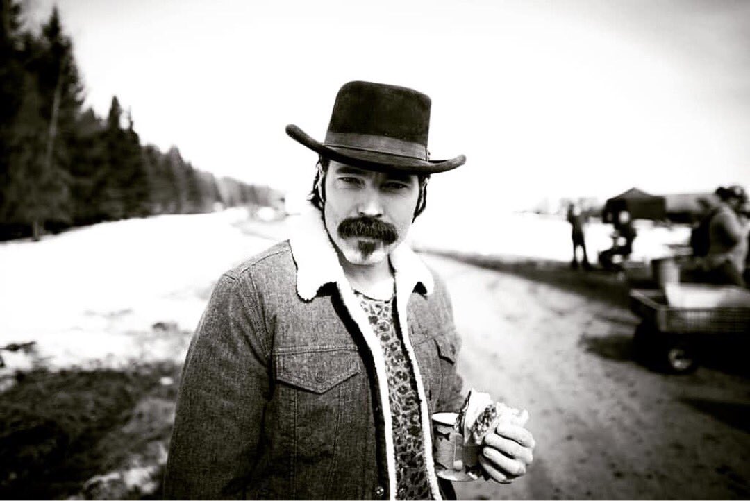 cleekers's tweet photo. I hear that today is @realtimrozon day! We love you *and* miss you Tim!!!!
Earp soon.
#TimRozonDay #WynonnaEarp #E4L https://t.co/hlW4zA7aL8