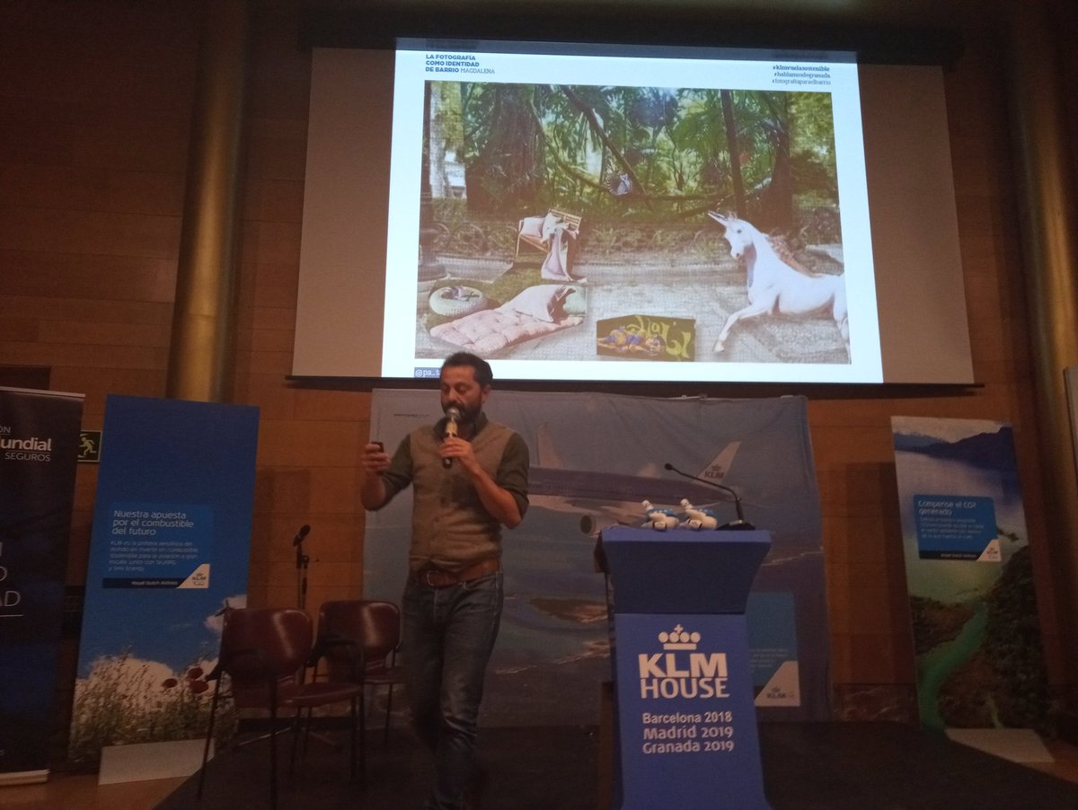 Con <a href="/ceciliopuertas/">cecilio puertas</a> hacemos un viaje fotográfico por #Granada. Nos cuenta diferentes acciones que han realizado para acercar la fotografía a los vecinos y dinamizar los barrios #fotografiaparaelbarrio #KLMVuelaSostenible #HablamosdeGranada