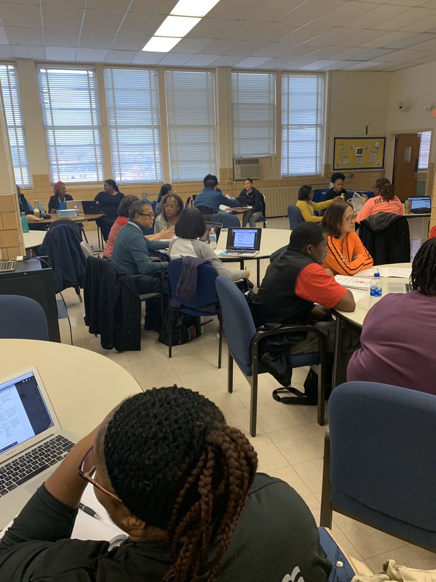 PGCPSMSHSMath's tweet image. S/O to Middle School Math teachers taking time out of their Saturday morning to plan for implementation of the Required Instructional Tasks! We started our day with a presentation from @PGCPSESOL about “Supporting ELs in Math.”
#PGCPSMath @drmonicaceo @pgcps @LibbyKara