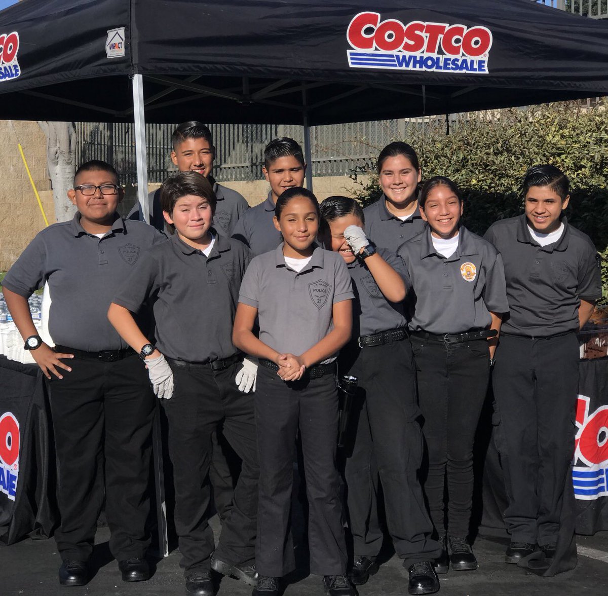 LASDHQ's tweet photo. One day these young @LaHabraPD #LASD @OCSheriff Explorers will come to someone in need and say, “It’s gonna be Ok. We are here to help. You are safe now.”
#EmpoweringYouth #Leadership #ColorsRun Honoring Fallen @whittierpd Officer Boyer, #LaHabra PD Officer Osornio https://t.co/xJZFkwyWD1