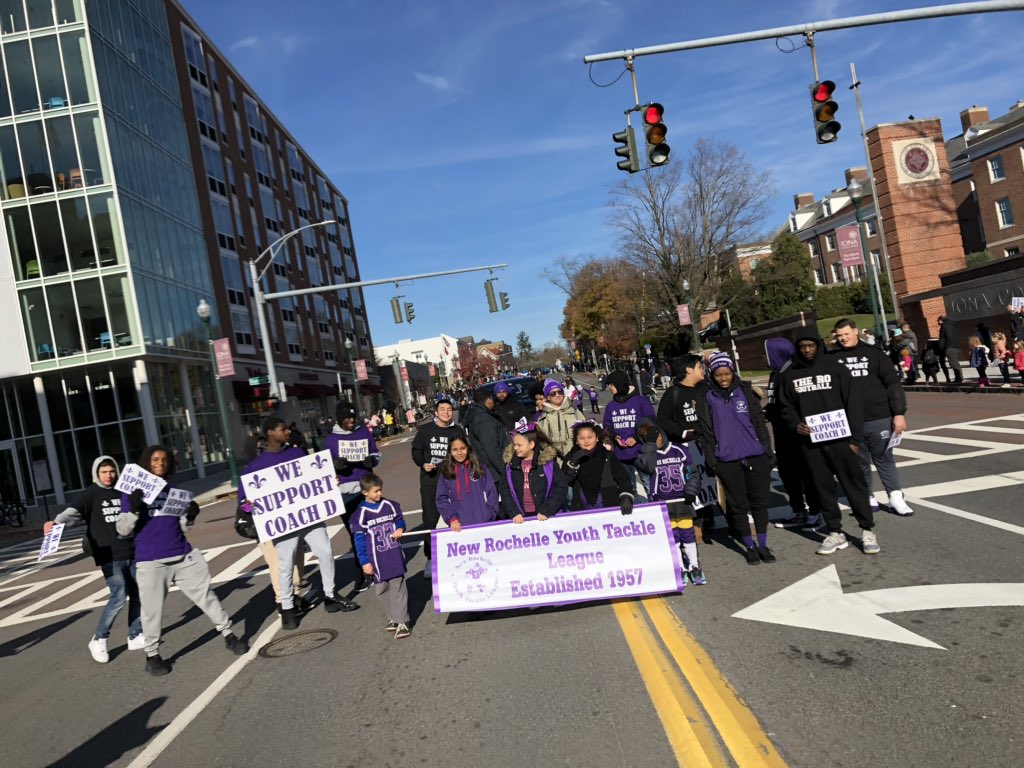 NewRoFPA's tweet photo. NEW RO #parade #united we stand! #PurpleReign WE SUPPORT COACH D! Now let’s get this tix tonight for #road2thedome #FreeD #FreeCoachD #forAdam 💜⚜️🎉🏈 @NewRoFootball @NewRoCoach @newrochamber @NewRoCoach @NewRochelleNY @NewRochelleED @Newrolax @IdeallyNRNY @NewRoYouth https://t.co/vrS6jaEG6H