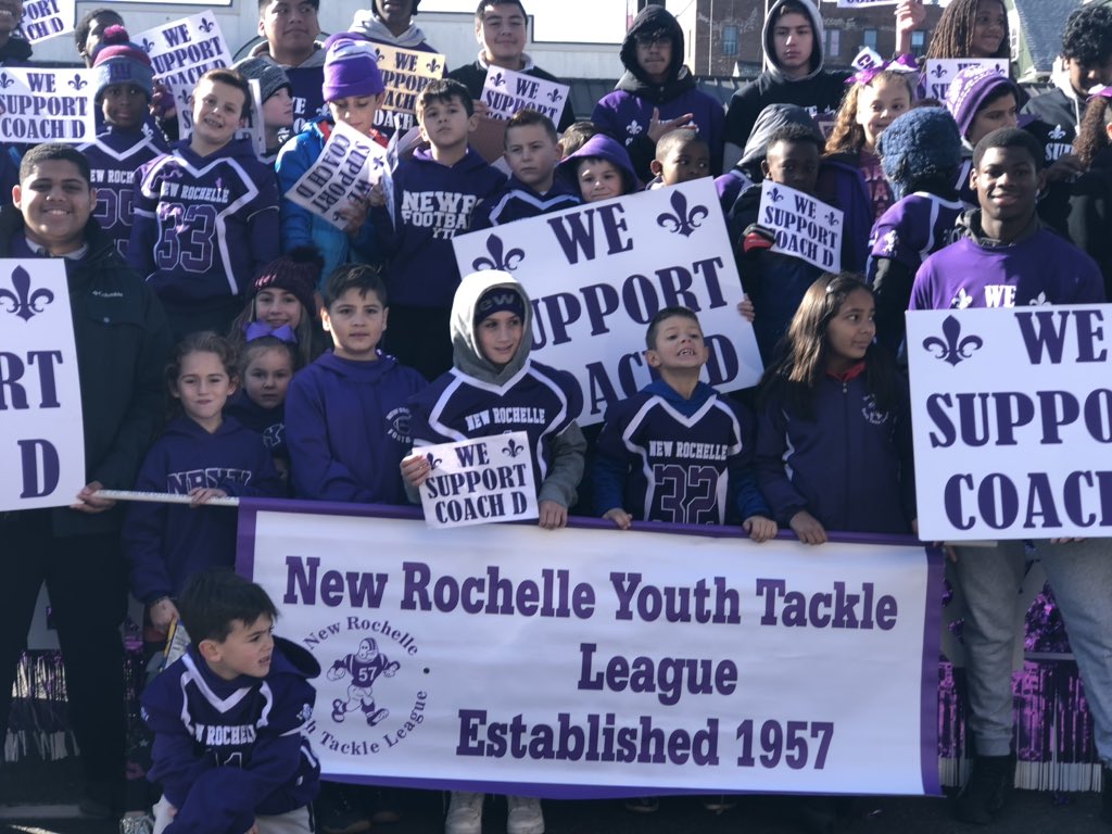 NewRoFPA's tweet photo. NEW RO #parade #united we stand! #PurpleReign WE SUPPORT COACH D! Now let’s get this tix tonight for #road2thedome #FreeD #FreeCoachD #forAdam 💜⚜️🎉🏈 @NewRoFootball @NewRoCoach @newrochamber @NewRoCoach @NewRochelleNY @NewRochelleED @Newrolax @IdeallyNRNY @NewRoYouth https://t.co/vrS6jaEG6H