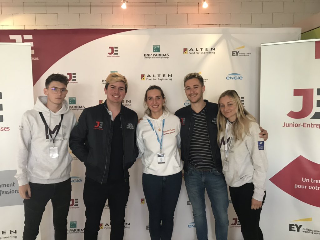 Rencontre au #CNH19 avec IAE Metz Consulting et <a href="/psy_insight/">PsyInsight - Junior Entreprise de l'EPP</a>, respectivement J.C. et J.I. 👋

<a href="/cnje/">Junior-Entreprises</a> #DEFI13