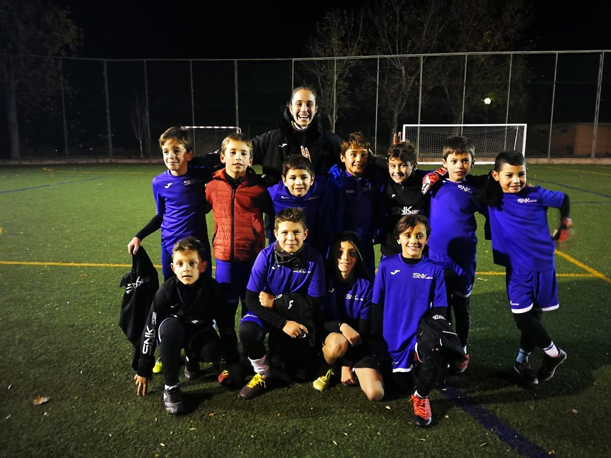 SNKcenter's tweet photo. Primeros partidos de los grupos del @SNKcenter, primeras emociones y todo muy útil para ajustar nuestro programa formativo.
Muchas gracias a nuestros amigos de UE Bordeta y CF Pardinyes por participar.
Recuerda que estamos en https://t.co/bTDfXvxEhh ..... https://t.co/pkpeAIzq5S
