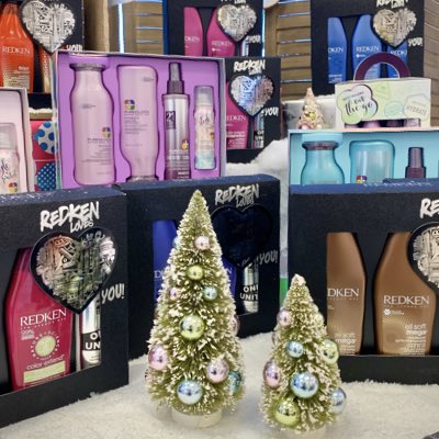 ClemHairLounge's tweet photo. Who’s ready for the holidays?! https://t.co/fg8LFtRmNa