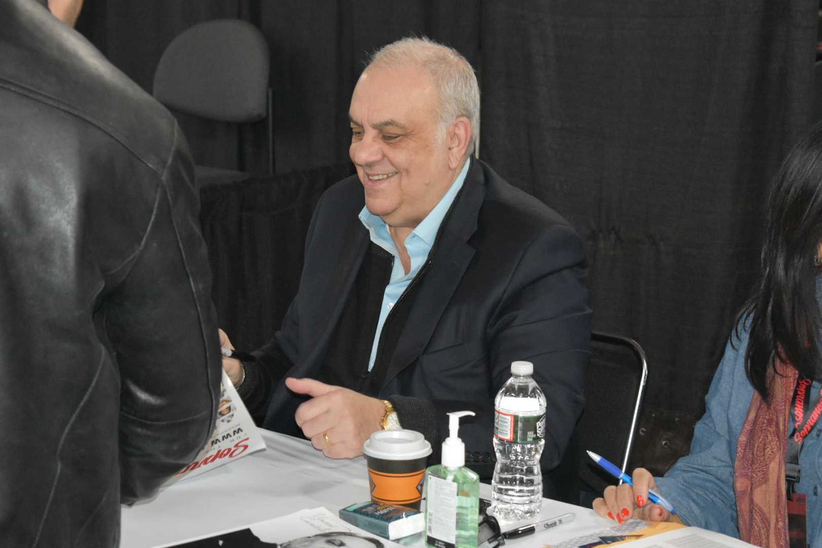 News12's tweet image. Things are just getting started at #SopranosCon at the Meadowlands! We're here for all the action. @sopranoscon

MORE: newjersey.news12.com/story/41155694…