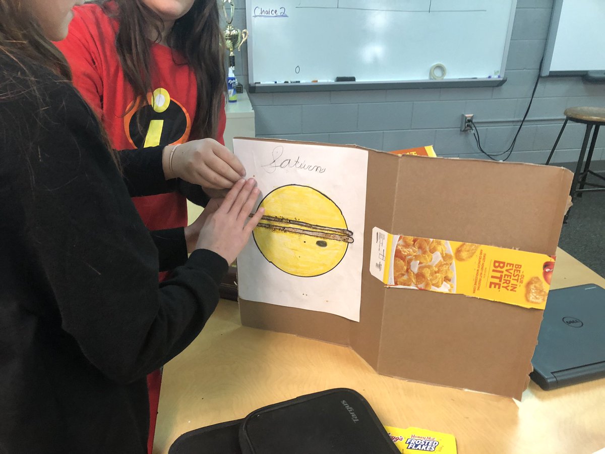 2/4: <a href="/RaichelsWriters/">Mallory Raichel</a> Ss have done the research and recorded their knowledge using <a href="/Screencastify/">Screencastify 🎬</a>. Next, Ss are using cereal boxes to decide how to display this info. Last, Ss will connect this to the <a href="/hyperduino/">HyperDuino</a> and share! <a href="/MGUSC_Goblins/">Summitville Elem</a> #WeAreMG #WeAreFiveStar #STEM #Create