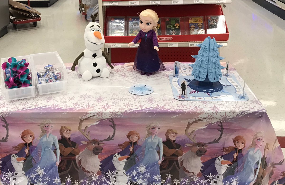 Frozen, Food, and Full Aisles! Come get your Turkey Day Needs met <a href="/T2010/">t2010</a> #targetomahanorth <a href="/MikaylaJac2010/">Mikayla Jackson</a> <a href="/DrewGuenther/">Drew Guenther</a> @TiffMisk <a href="/DakeetaH/">Dakeeta Big Hair</a>