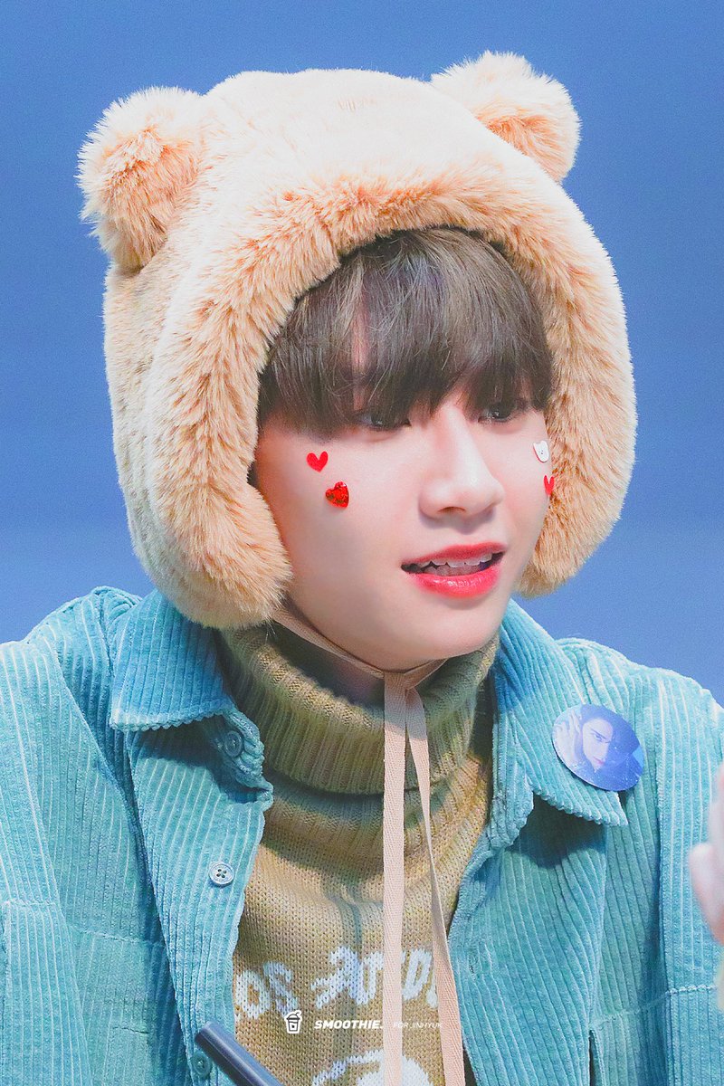 Smoothie_68's tweet photo. 191123 I Like That 팬싸인회

오늘 하루도 진혁이가 귀여워서 행복했다💕👍

#이진혁 #LEEJINHYUK #SOL #I_Like_That #진혁 #세계를_스무디처럼_만드는_지녁이 https://t.co/8n0ew7Uk71